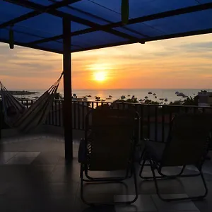  Affittacamere Dolphin House